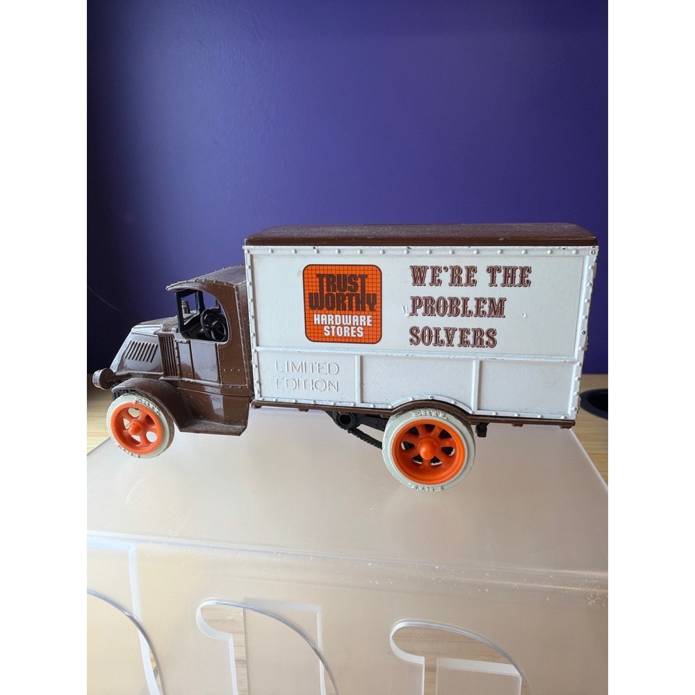 Ertl 1926 Mack Bulldog Truck Bank Trustworthy Hardware Limited Edition